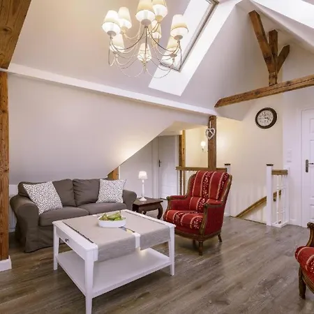 Palacyk Szklarska Maison d'hôtes 3*